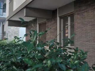ゲストハウス Beside Airport