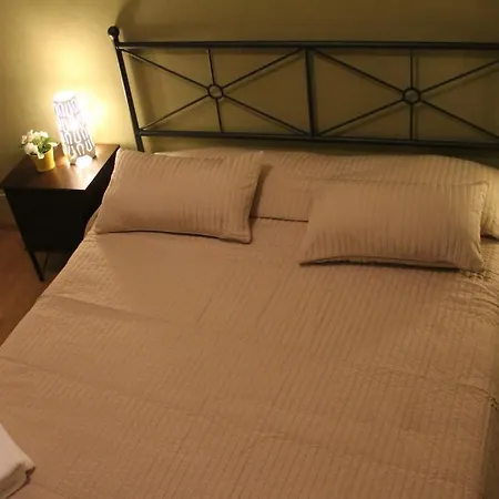 Beside Airport Гостевой дом 2*